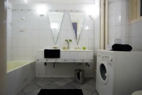 Pearl Apartments