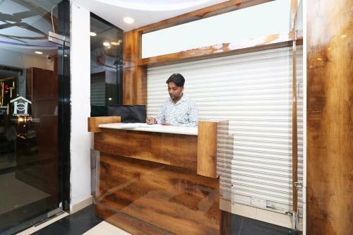 Oyo 1021 Hotel Gayatri Residency