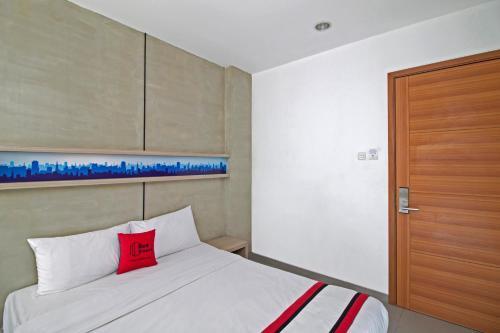 Hostal Reddoorz @ Setiabudi 8