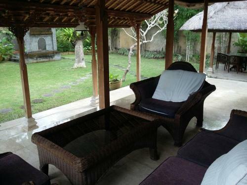 Hostal Puri Kutat Lestari
