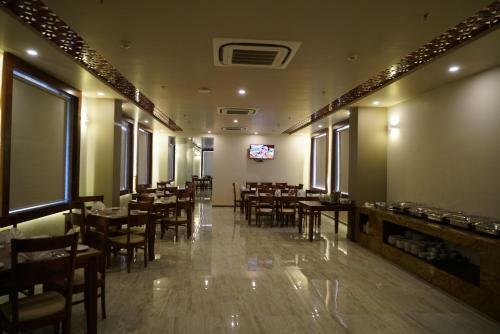Hyphen Ujjwal Premier Hotel