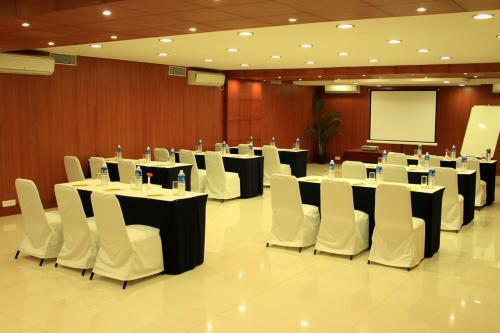 Hotel Shilton Royale