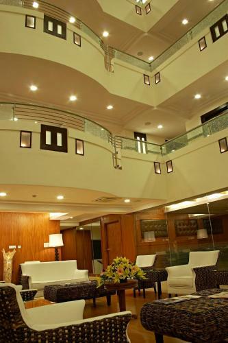 Hotel Shilton Royale