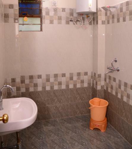 Hotel Sugandh Retreat