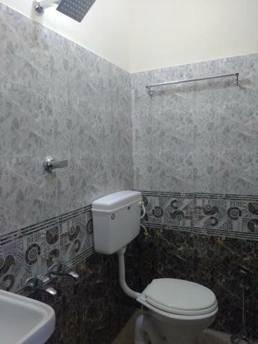 Hotel Addhuri Comforts Inn
