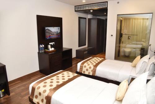 Landmark Hotel