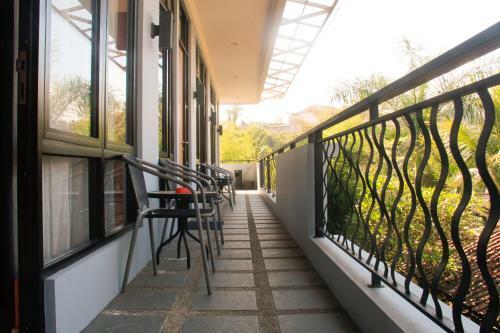 Hostal Reddoorz @ Sersan Bajuri