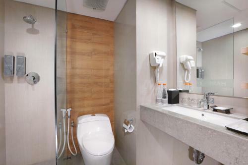 Hotel Harper M.t. Haryono