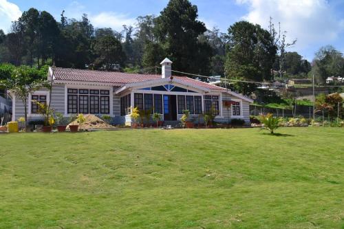 Hillington Cottage