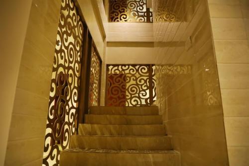 Azeez Avenue Hotel
