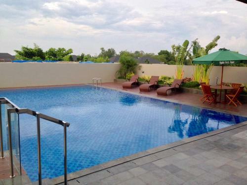 Hotel Ayola First Point Pekanbaru