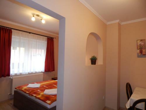 Gr�nay Apartmenthouse