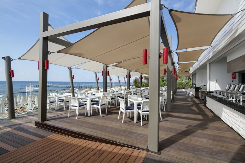 The Sense Deluxe Hotel