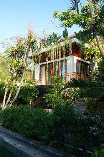 Aqua Octaviana Bali Villa