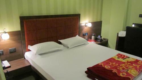Hotel Bhammar's Inn - A Pure Veg
