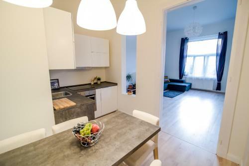 B32 Gell�rt Apartment