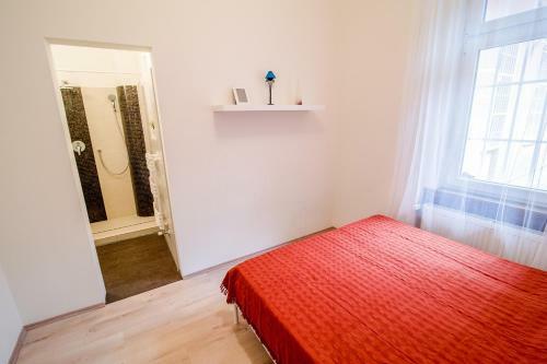 B32 Gell�rt Apartment