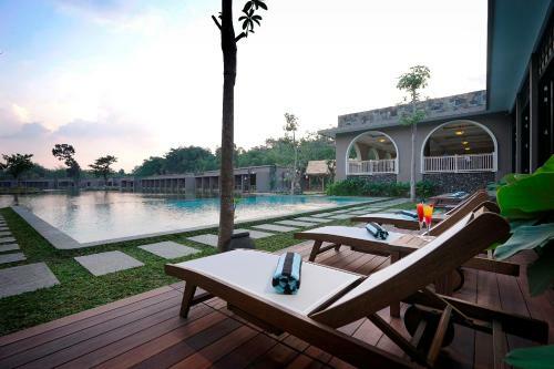 Hotel The Westlake Resort Yogya