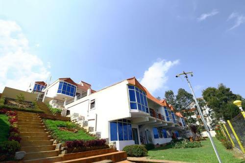 Hotel Tulips Elkhill Resorts