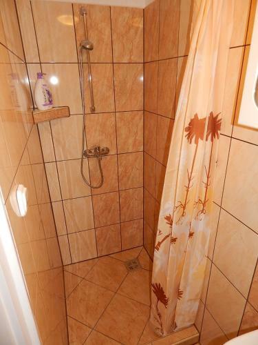 Apartamento T�nd�r Sz�ll�