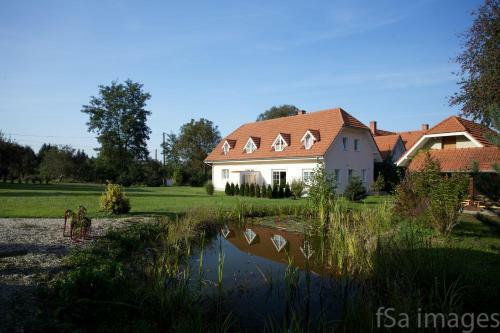 Zsida Term�l Hotel