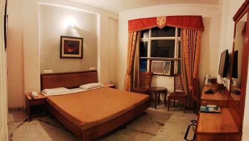 Hotel Woodland