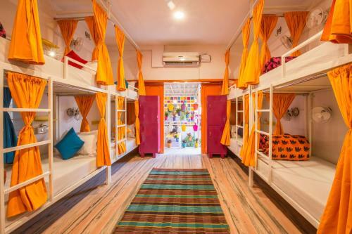 Roadhouse Hostels