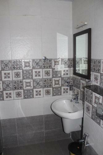 Posada Stayzone 365 Inn