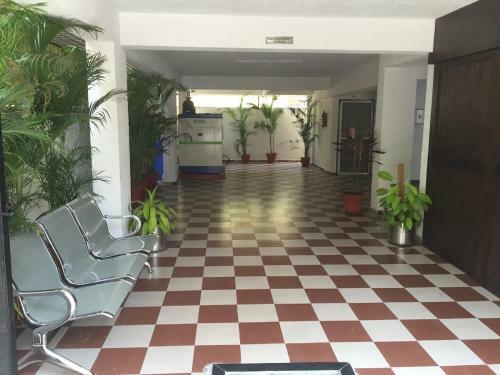 Posada Stayzone 365 Inn