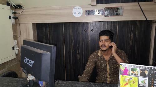 Hostal Hotel Al Mehraj