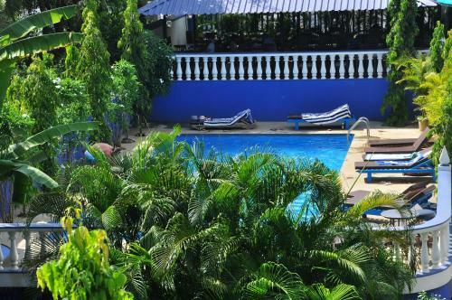 Hotel Mayflower Beach Resort