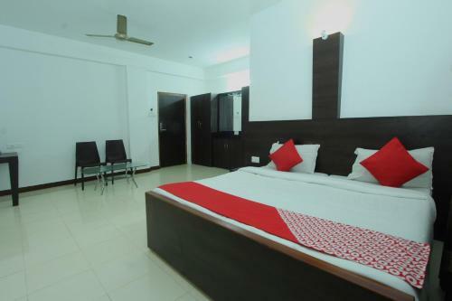Lake View Hotel
