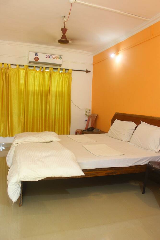 Hotel Poonam Village Resort