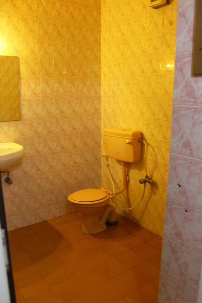 Hotel Poonam Village Resort