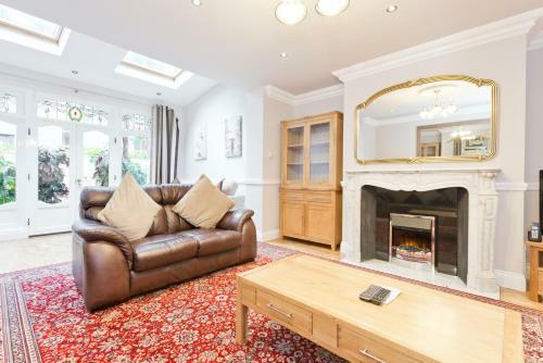 4 Bed House In Ballsbridge