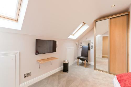 4 Bed House In Ballsbridge