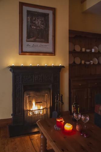 Old Killarney Cottages