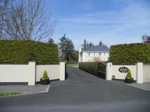 Airport Manor B&B