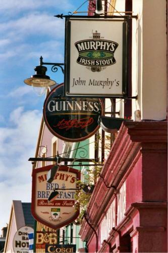 Murphy's Pub And B&B