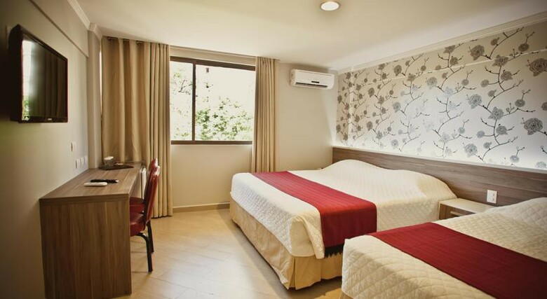 Foz Plaza Hotel