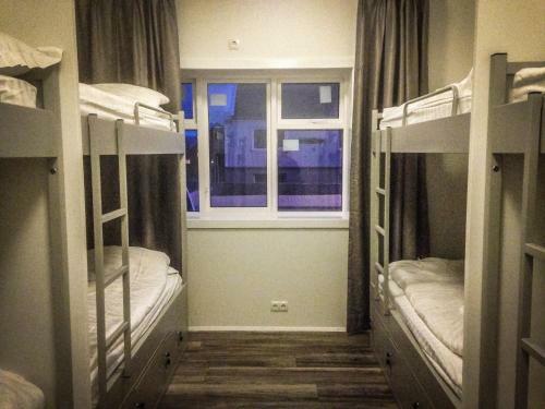 Bakki Hostel & Apartments