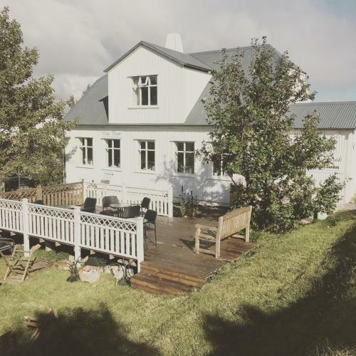 Hostal Egils Guesthouse Kaupangur