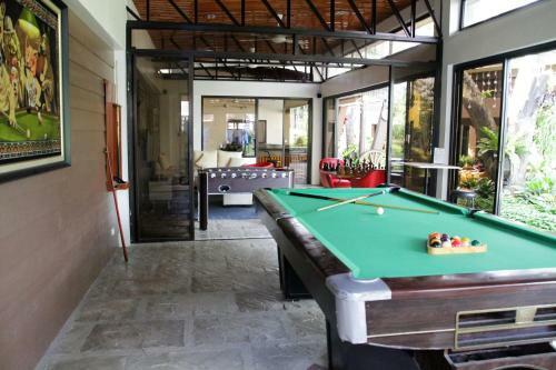 Hotel Batangas Country Club