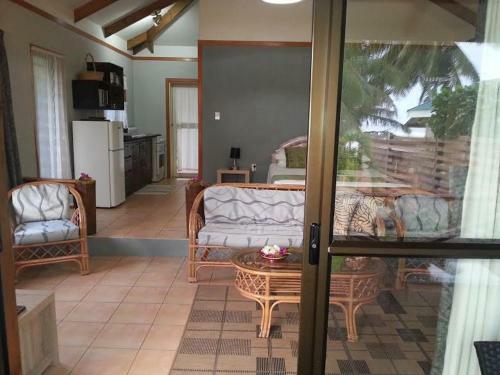 Hostal Sunset Palms Rarotonga