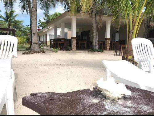 Bantayan Hut
