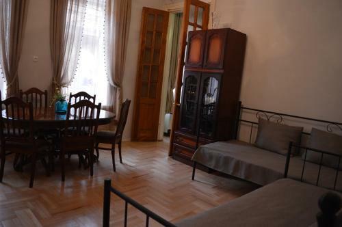 Apartment On Vertskhli 50
