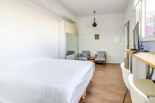 Carmel Boutique Apartment