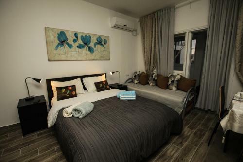 Elena Apartments