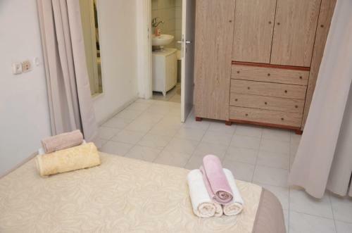 Elena Apartments
