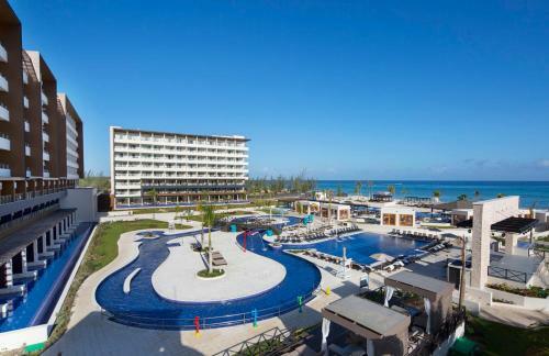 Hotel Royalton Blue Waters All Inclusive